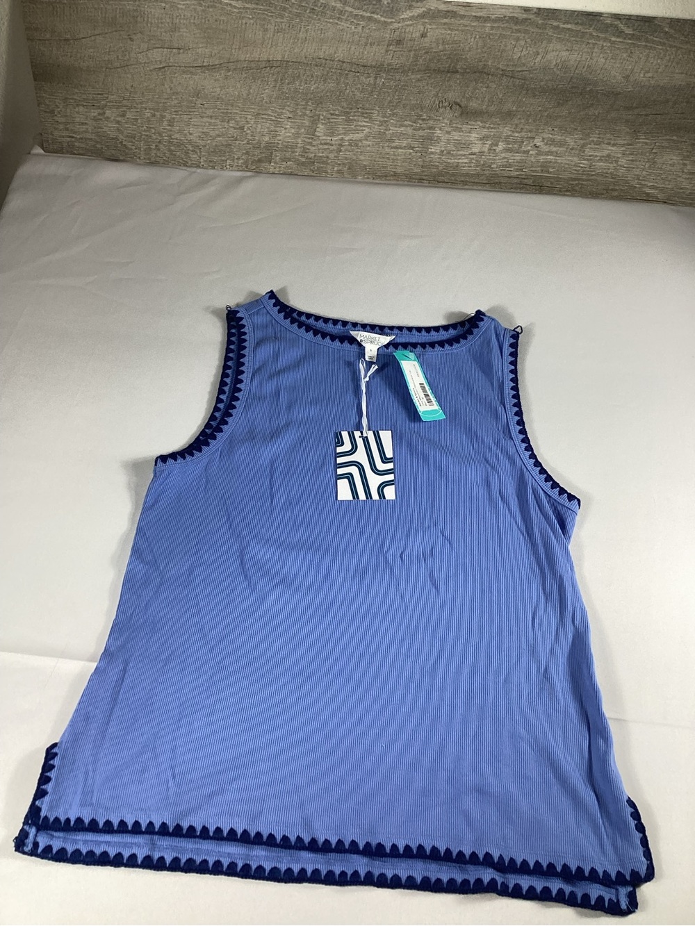 Market & Spruce Periwinkle Tank blue with Navy Trim size XL